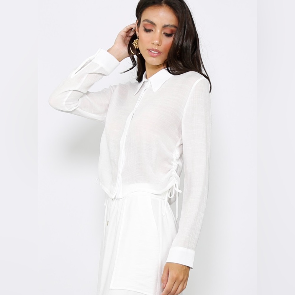 Long sleeve dress shirt with shirring details